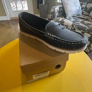 Jabasic Black and White Loafers
